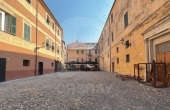 00406, Ampio Appartamento in vendita in Centro storico ad Albenga